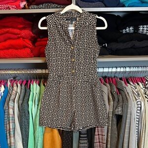 Love University black/tan print sleeveless 2 pocket button closure romper size S